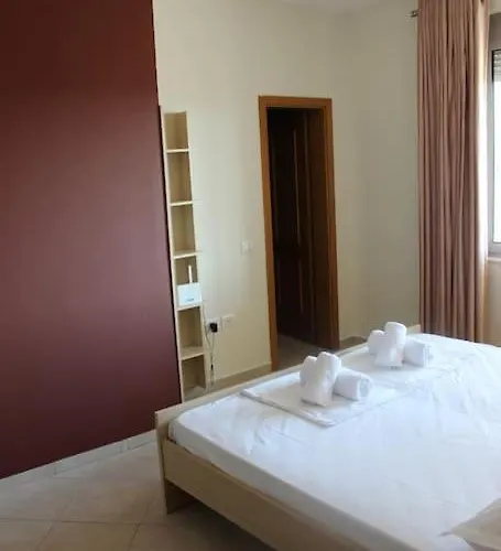 Lavandula Ring Daire